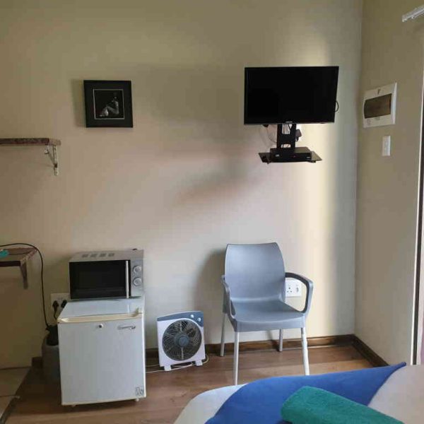 Intaka Guesthouse Budgie Room 5