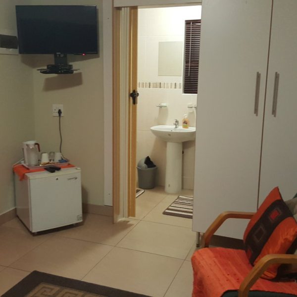 Intaka Guesthouse Swallow Room 4